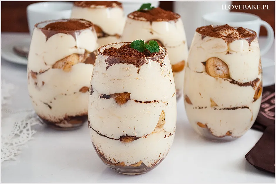 Zdjęcie Jak zrobić tiramisu w pucharkach - prosty przepis na pyszny deser
