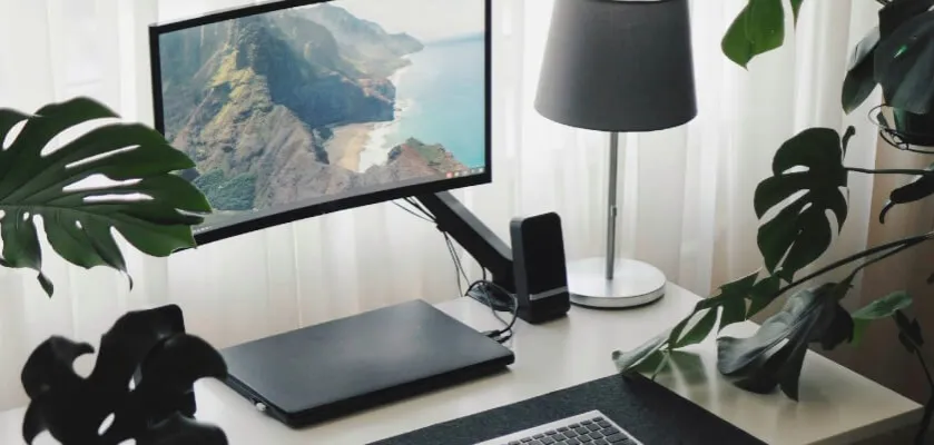 Zdjęcie Co daje zakrzywiony monitor? Odkryj jego niespodziewane zalety