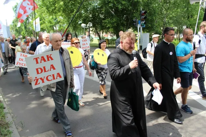 Zdjęcie Ks Stefan Leśniewski: proboszcz i duszpasterz poznaj jego posługę w Płoszowie