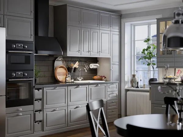 Zdjęcie Ile kosztuje montaż mebli kuchennych IKEA? Zobacz szczegółowe wyceny i porady