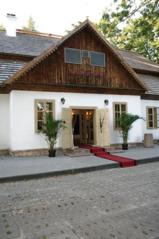 Zdjęcie Dworek Stawy Jana - odkryj historię i atrakcje w Łodzi