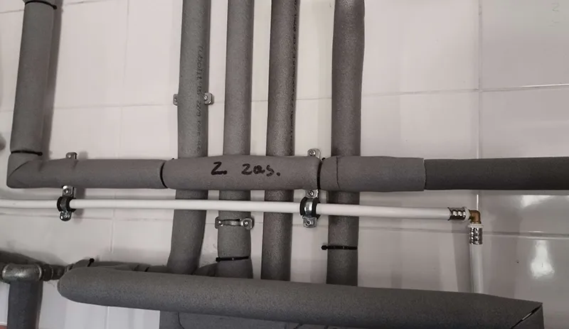 Zdjęcie Izolacja rur co cena - poznaj ukryte koszty i oszczędności