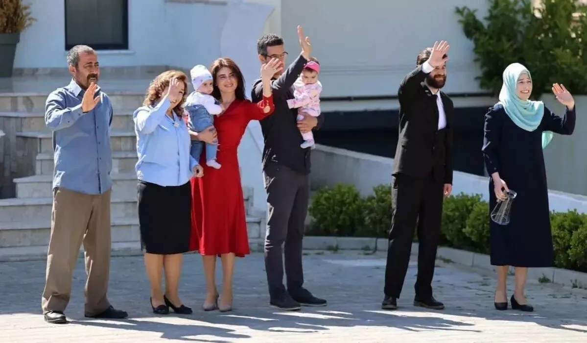 Zdjęcie Ile jeszcze odcinków Przysięgi? Sprawdź harmonogram i plany na kolejne sezony!