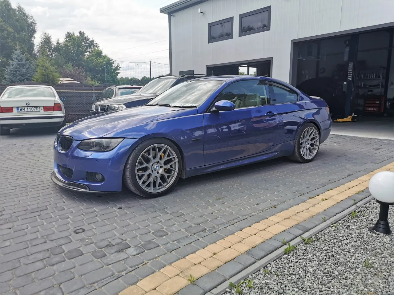 Zdjęcie BMW E92 335d – osiągi, komfort i wady, które musisz znać