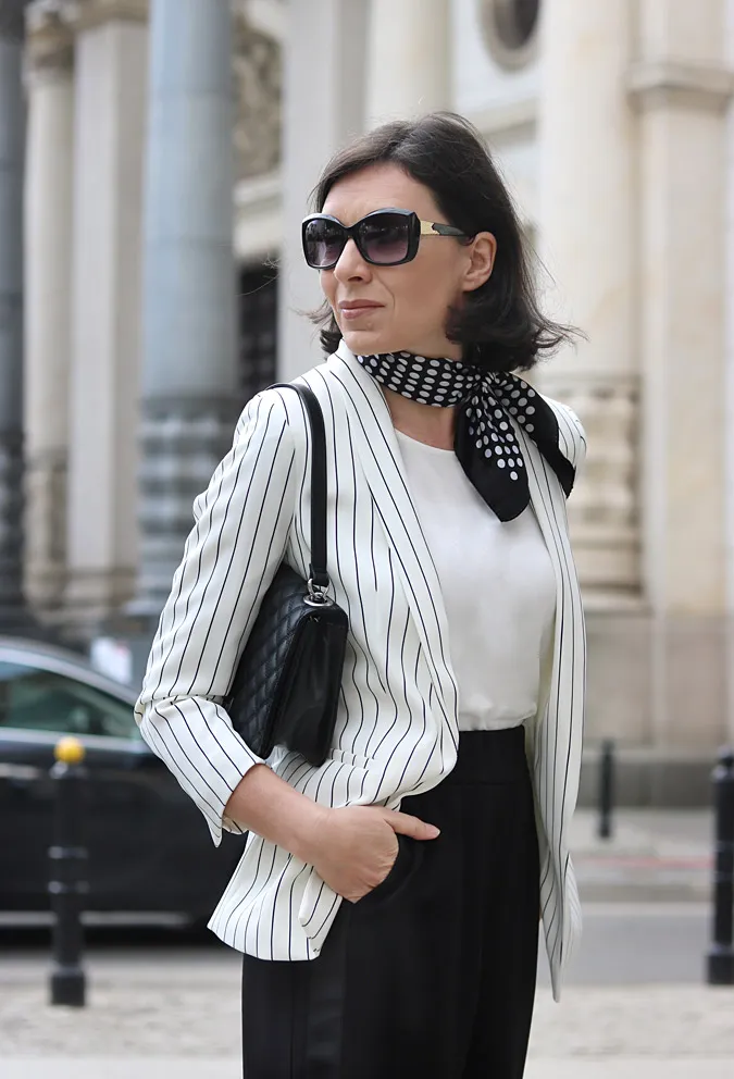 Zdjęcie Jaką bluzkę do kulotów wybrać, aby wyglądać stylowo i modnie