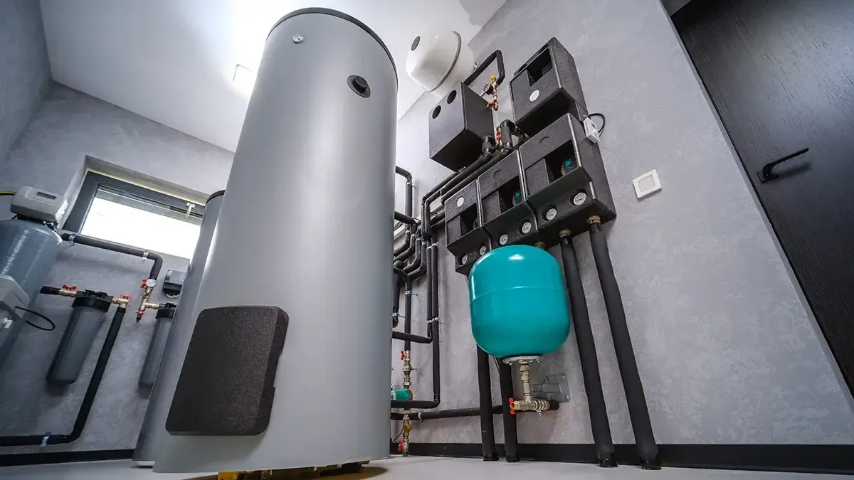 Zdjęcie Jak wybrać odpowiedni zbiornik cwu do pompy ciepła dla swojego domu?
