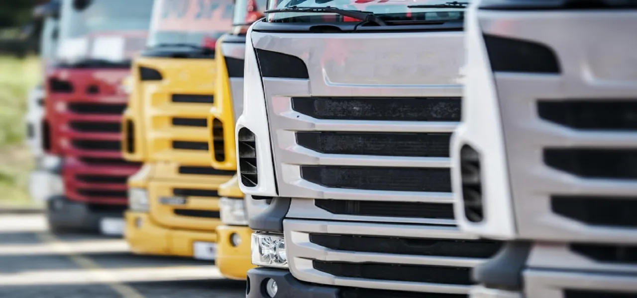 Zdjęcie Czy własny bus się opłaca? Analiza zysków i ryzyk w transporcie