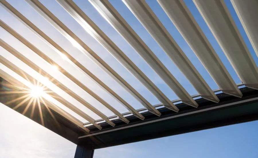 Zdjęcie Pergola drewniana czy metalowa – co wybrać dla swojego ogrodu?