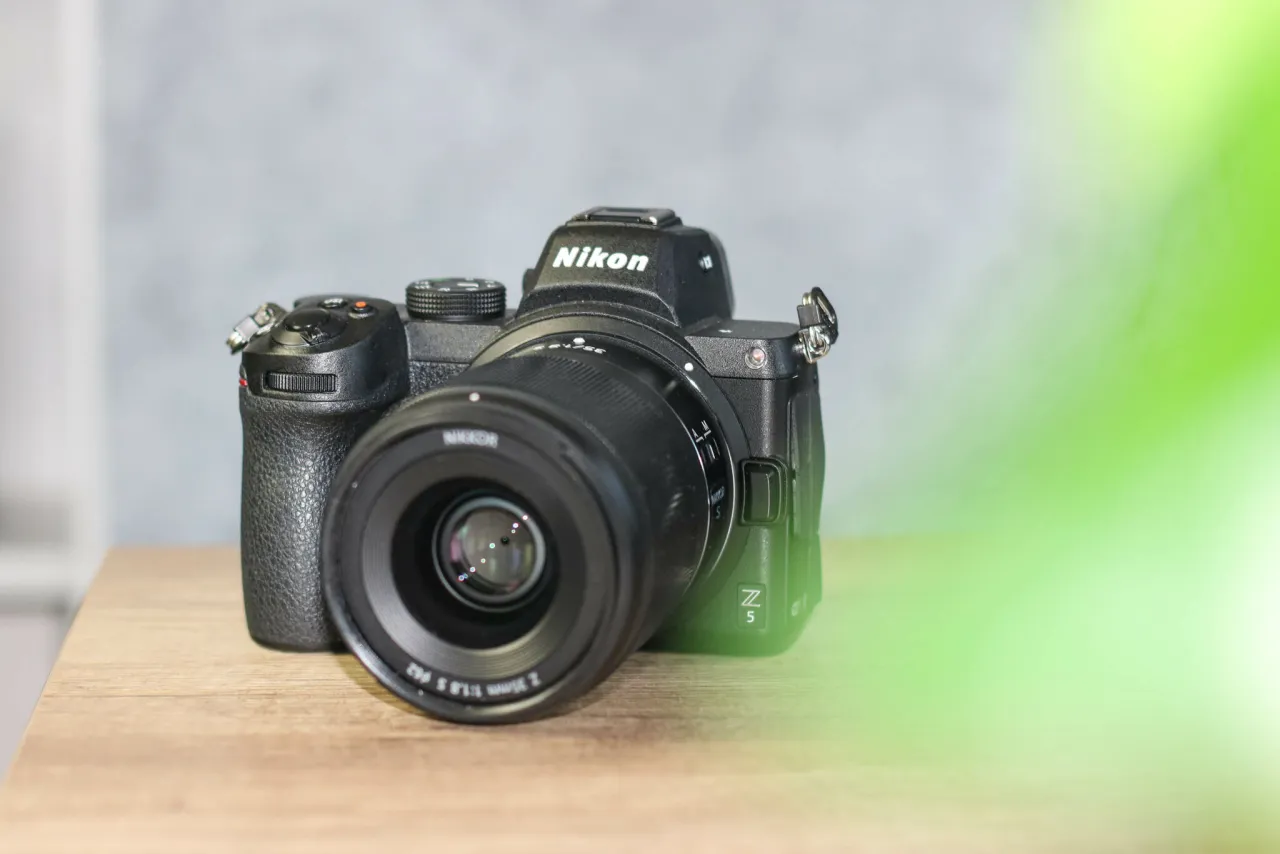 Zdjęcie Najlepsze obiektywy do nikon pełna klatka - wybierz idealny dla siebie
