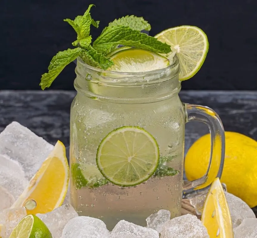 Zdjęcie Lemoniada jak z restauracji - proste przepisy na wyjątkowy smak