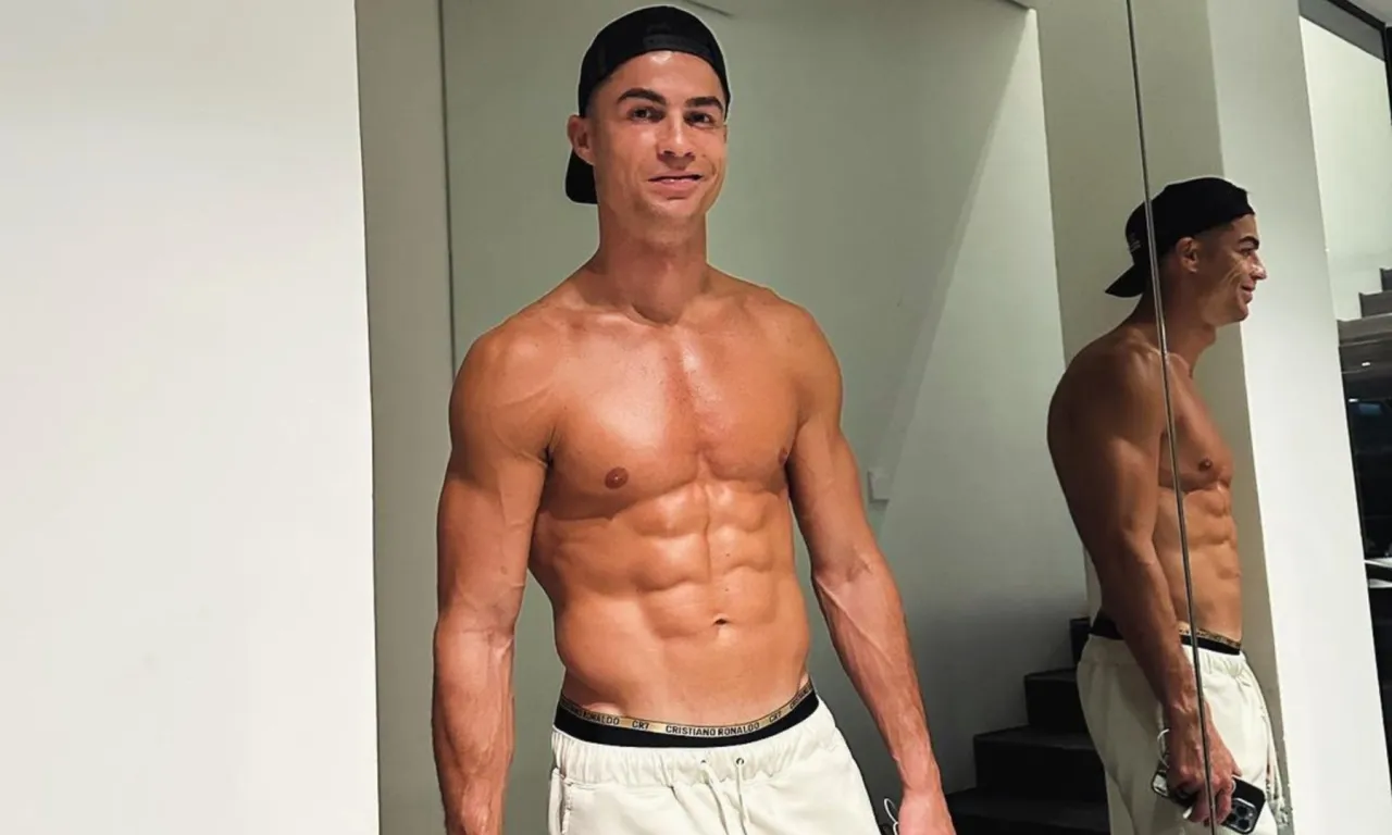 Zdjęcie Cristiano Ronaldo: Wzrost, waga, dieta i trening CR7
