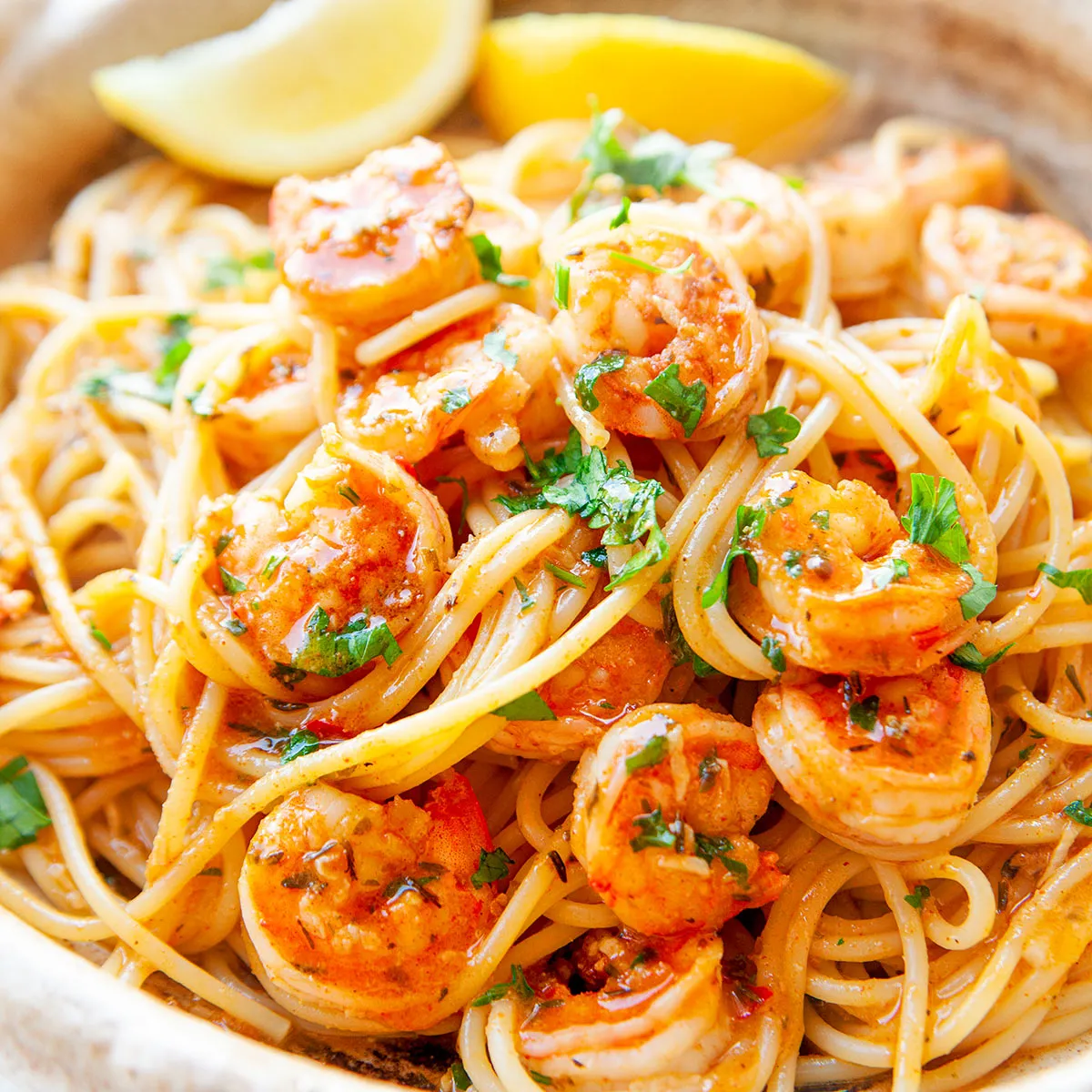 Zdjęcie Spaghetti z krewetkami – odkryj wyjątkowe smaki i przepisy