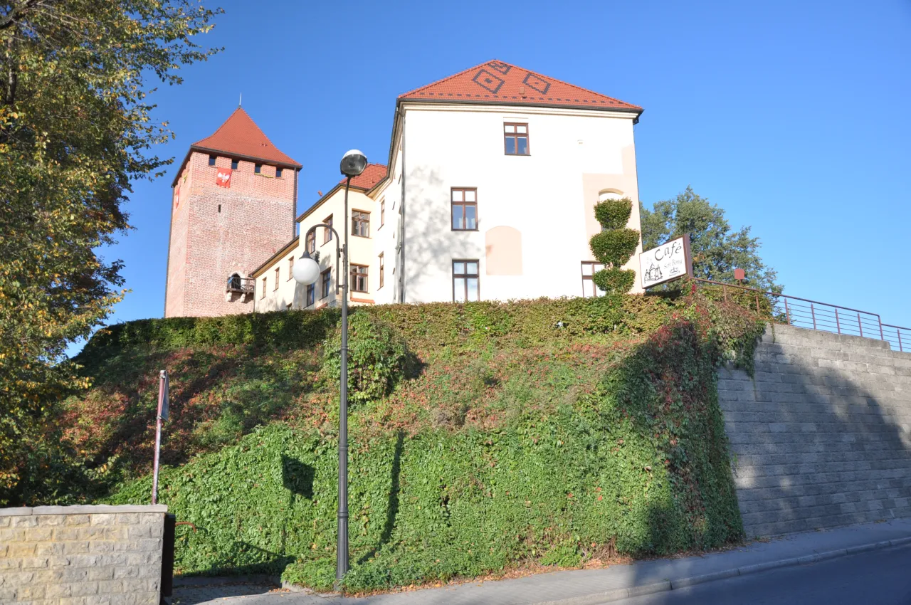Zdjęcie Muzeum Zamek w Oświęcimiu: Historia, wystawy i praktyczne informacje