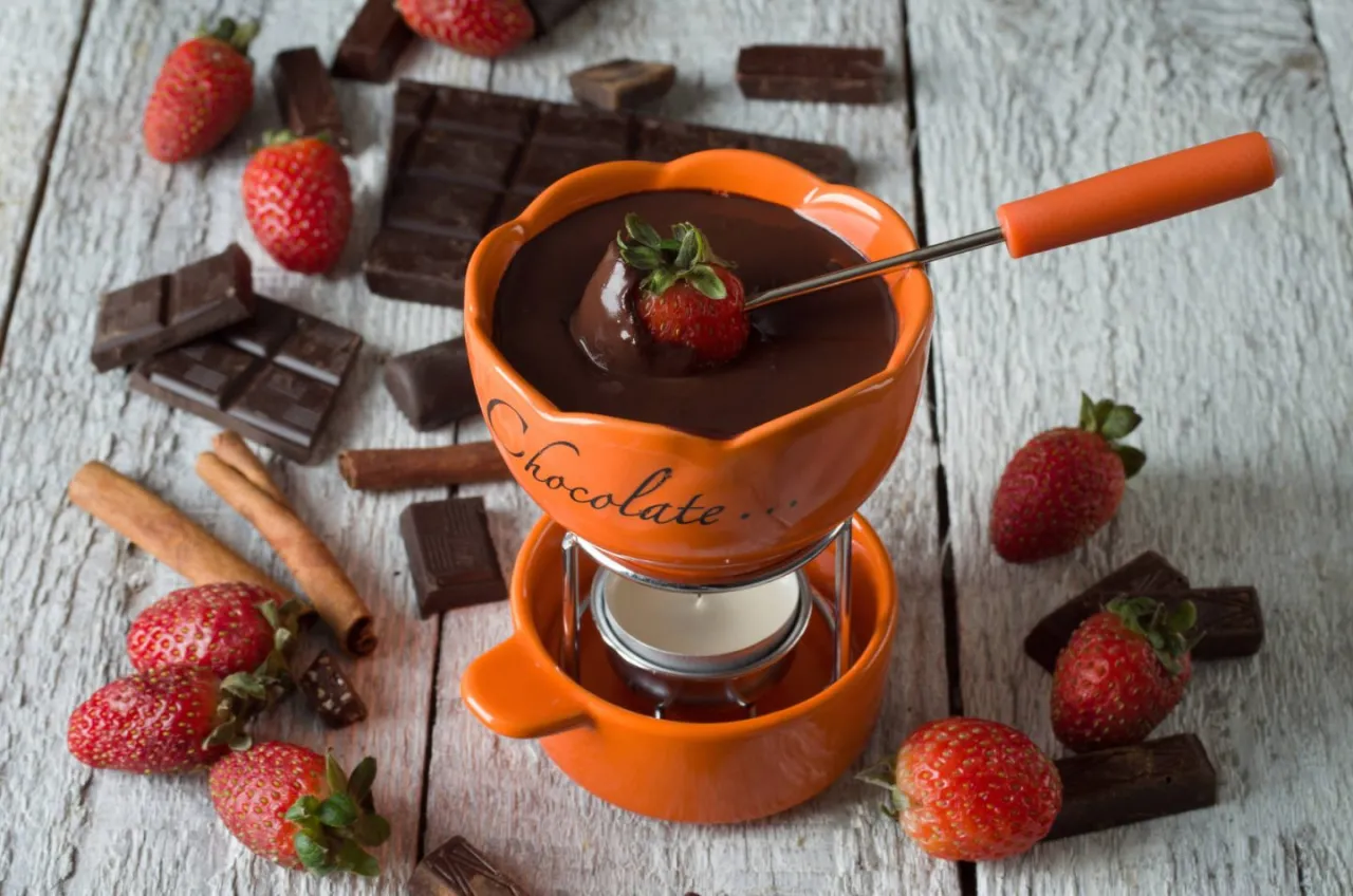 Zdjęcie Co do fondue czekoladowego? Najlepsze dodatki i przepisy na deser