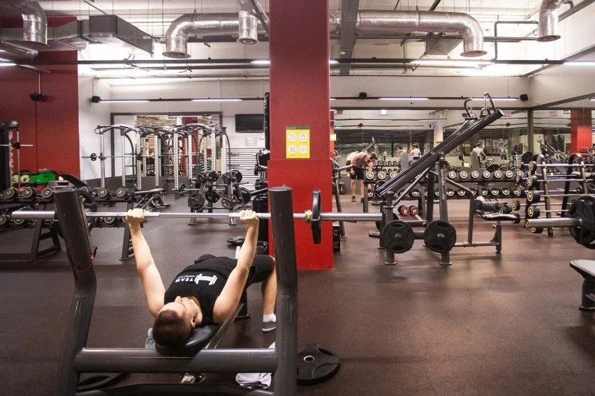 Zdjęcie Siłownia Grunwald Wrocław: Ranking, Ceny i Zniżki dla Studentów