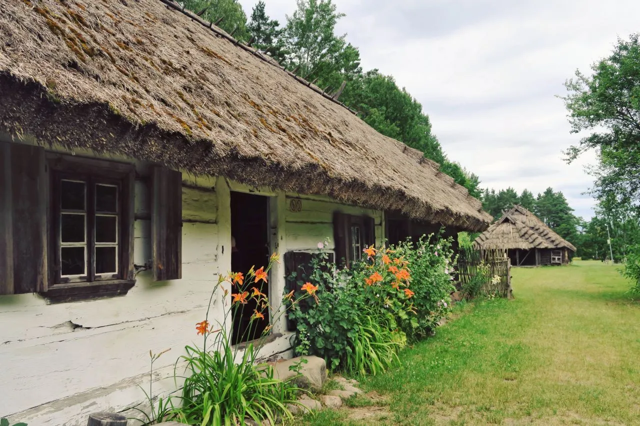 Zdjęcie Skanseny Podlasie: Odkryj ukryte skarby kultury i tradycji