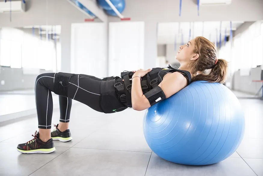 Zdjęcie Trening EMS czy warto? Odkryj prawdę o jego efektywności i wadach