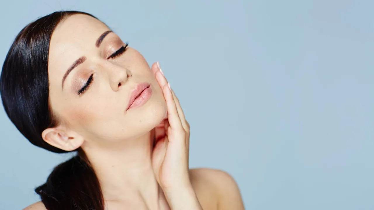 Zdjęcie Ile kosztuje 1 ml botoksu? Ceny w klinikach i co wpływa na koszt