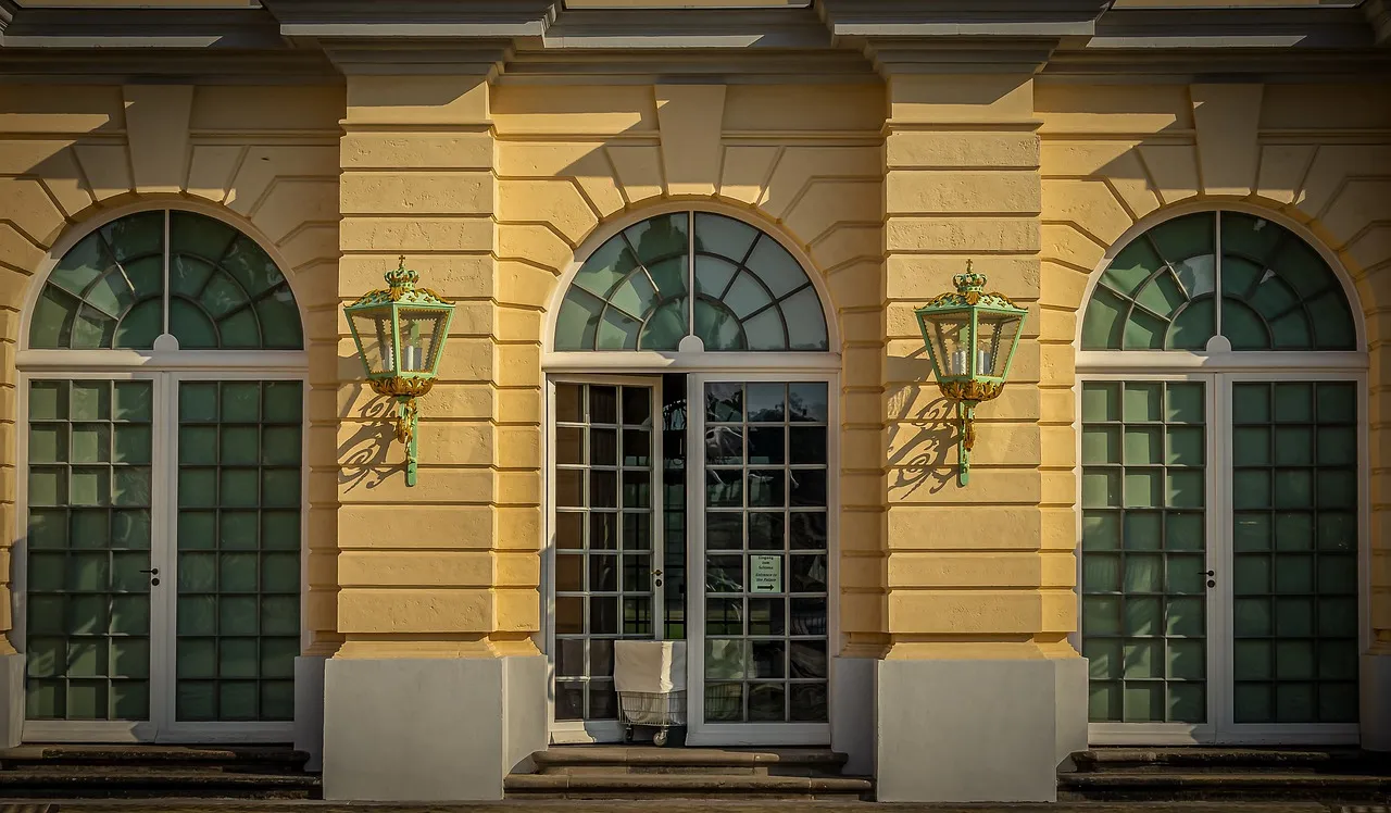 Zdjęcie Ile kosztuje zrobienie boni na elewacji? Sprawdź ceny i metody