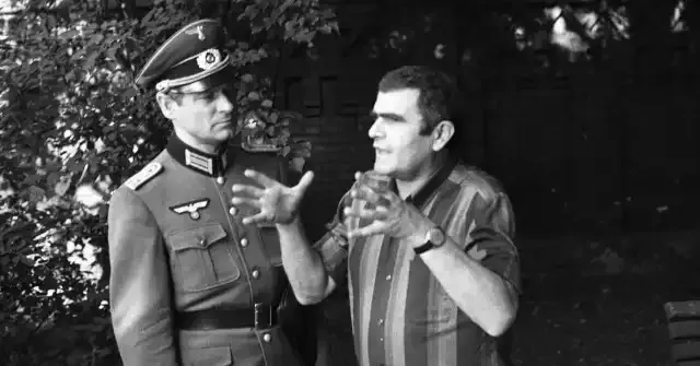 Zdjęcie Teatr sensacji stawka większa niż życie - historia, obsada i znaczenie