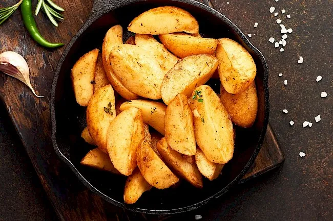 Zdjęcie Ile kcal mają frytki z piekarnika? Zaskakujące fakty o kaloriach
