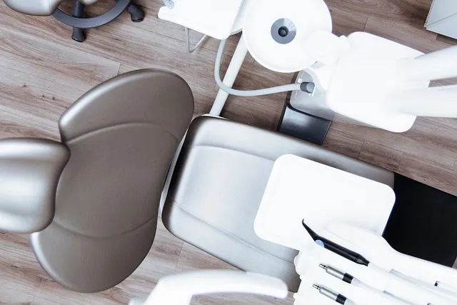 Zdjęcie Ile zarabia dentysta w prywatnym gabinecie? Fakty, które zaskakują