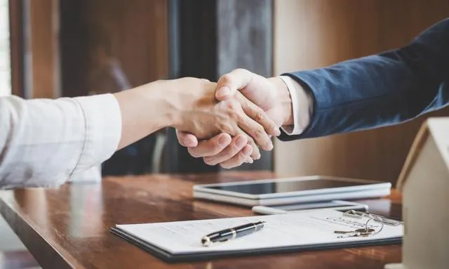 Zdjęcie Gdzie dostanę pożyczkę bez umowy o pracę? Sprawdź najlepsze opcje