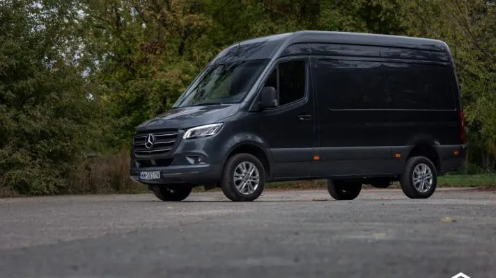 Zdjęcie Mercedes Sprinter jaki silnik wybrać, aby uniknąć wysokich kosztów?