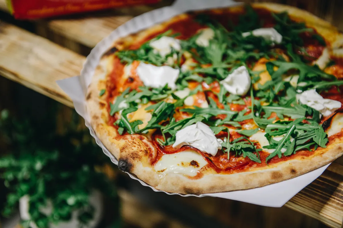 Zdjęcie Jaki typ mąki na pizzę? Odkryj idealną mąkę do wypieku pizzy