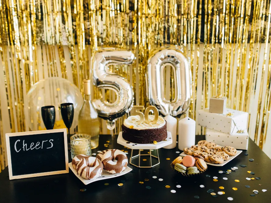 Zdjęcie Najlepsze pomysły na prezent na 50 lecie ślubu, które wzruszą