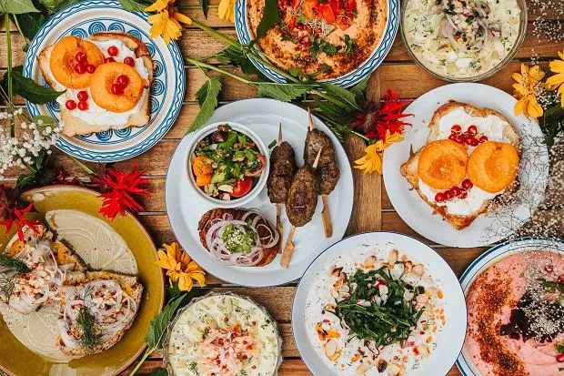 Zdjęcie Co na obiad w Poznaniu? Odkryj najlepsze miejsca na lunch