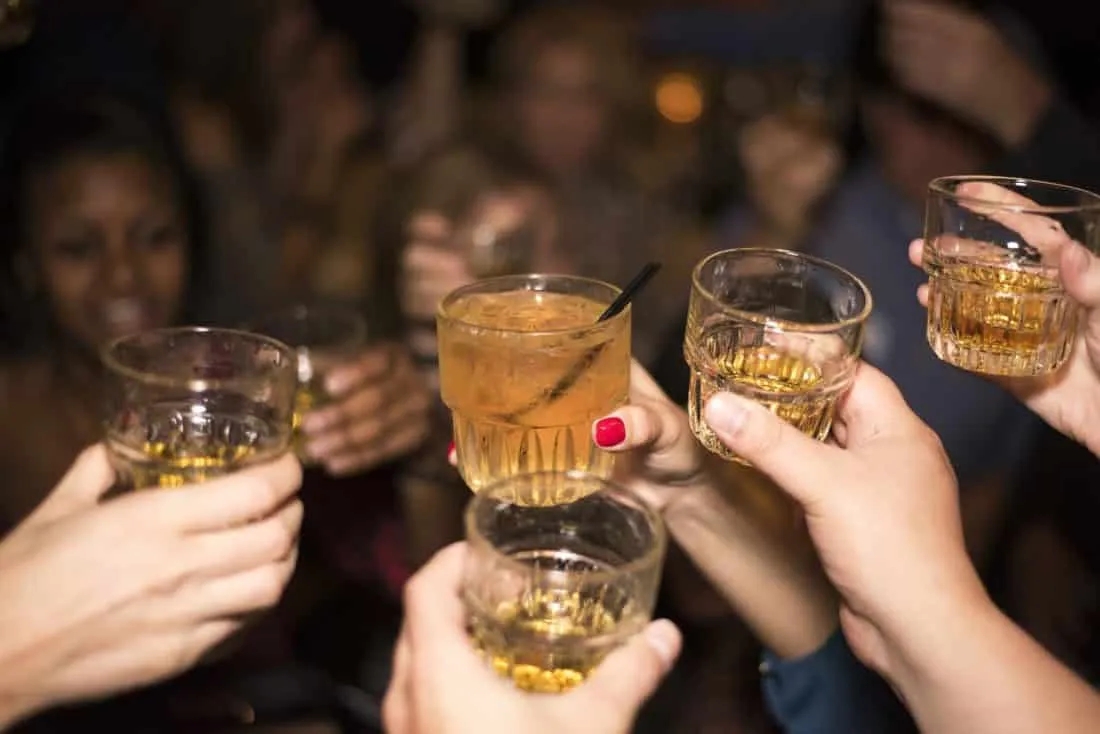 Zdjęcie Jakie whisky do whisky sour? Odkryj najlepsze trunki na koktajl