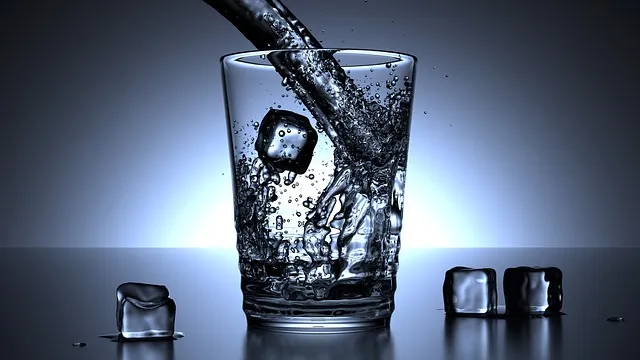 Zdjęcie Ile kalorii ma szklanka wody i dlaczego nie musisz się martwić