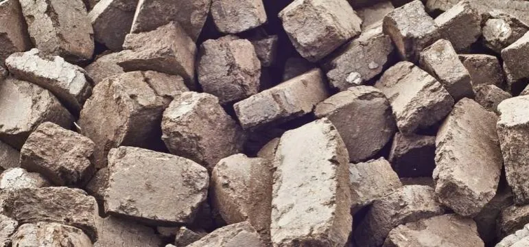 Zdjęcie Co to jest brykiet torfowy i dlaczego warto go używać jako paliwo?