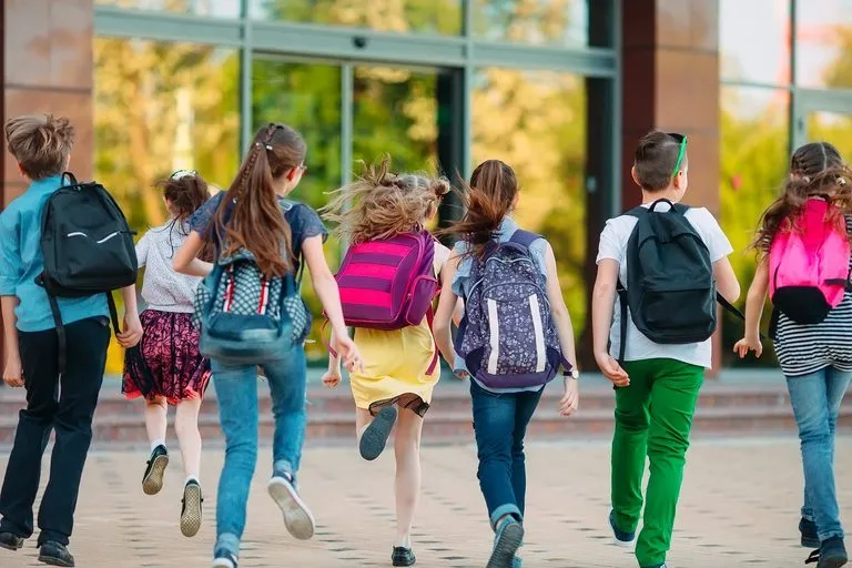 Zdjęcie Jakie zeszyty do 8 klasy wybrać, aby uniknąć niepotrzebnych wydatków?
