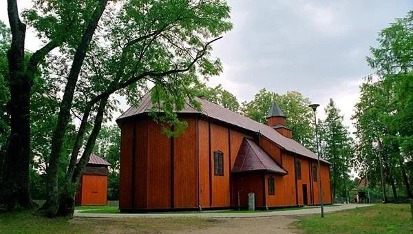 Zdjęcie Sanktuarium Studzieniczna: Tajemnice cudownej studni i pielgrzymek