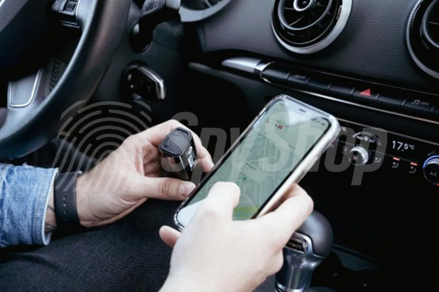 Zdjęcie Jak sprawdzić czy w samochodzie jest GPS i uniknąć nieprzyjemności