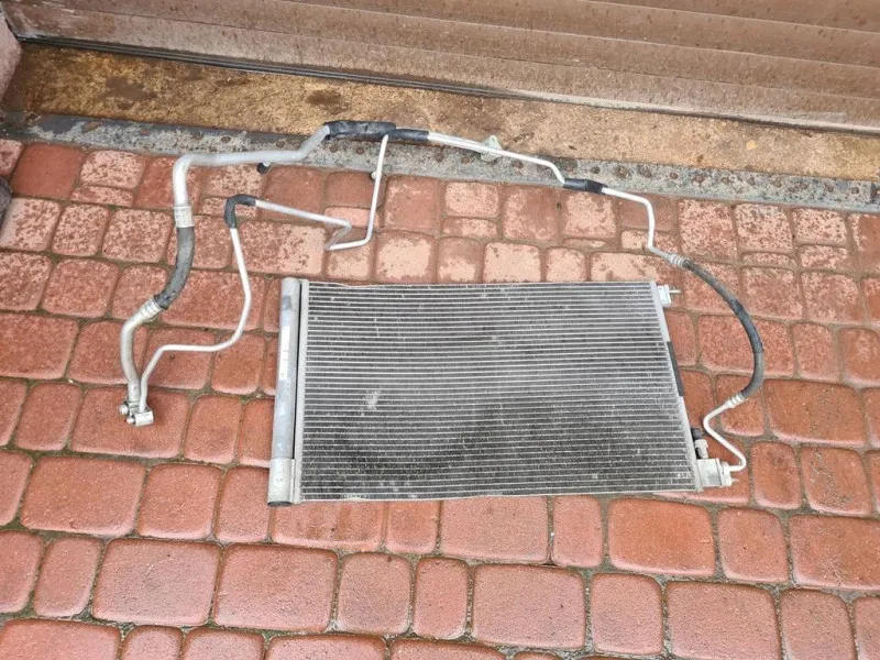 Zdjęcie Jaki bezpiecznik do klimatyzacji 5kW? Kluczowe informacje