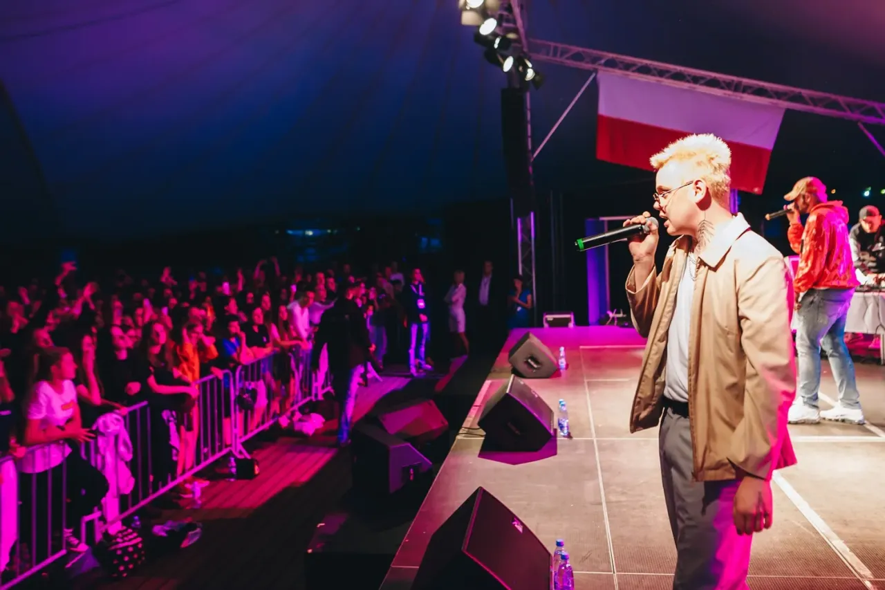 Zdjęcie Ile trwa koncert Bedoesa? Sprawdź czas trwania i szczegóły wydarzenia
