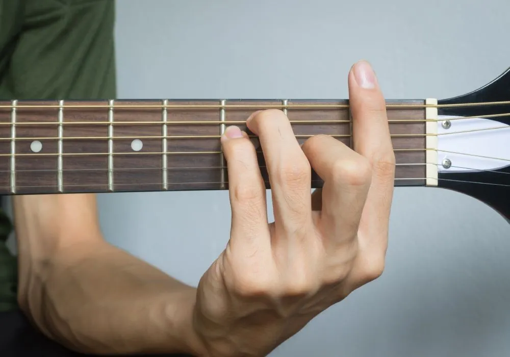 Zdjęcie Jak często wymieniać struny w gitarze - poradnik dla muzyków amatora