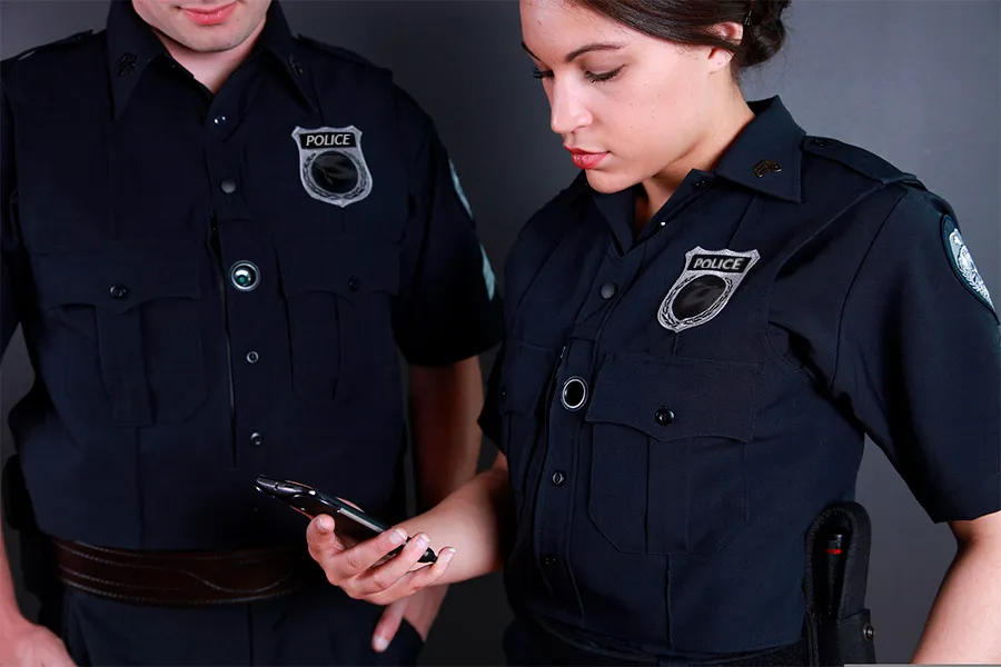 Zdjęcie Czy policja ma prawo przeszukać telefon? Poznaj swoje prawa