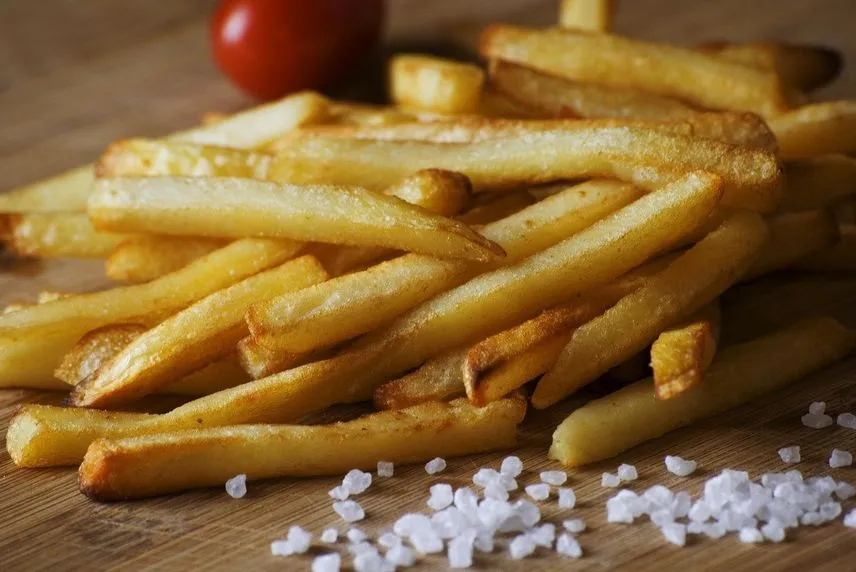 Zdjęcie Jaka temperatura oleju do frytek, aby uniknąć nieudanych smażeń?