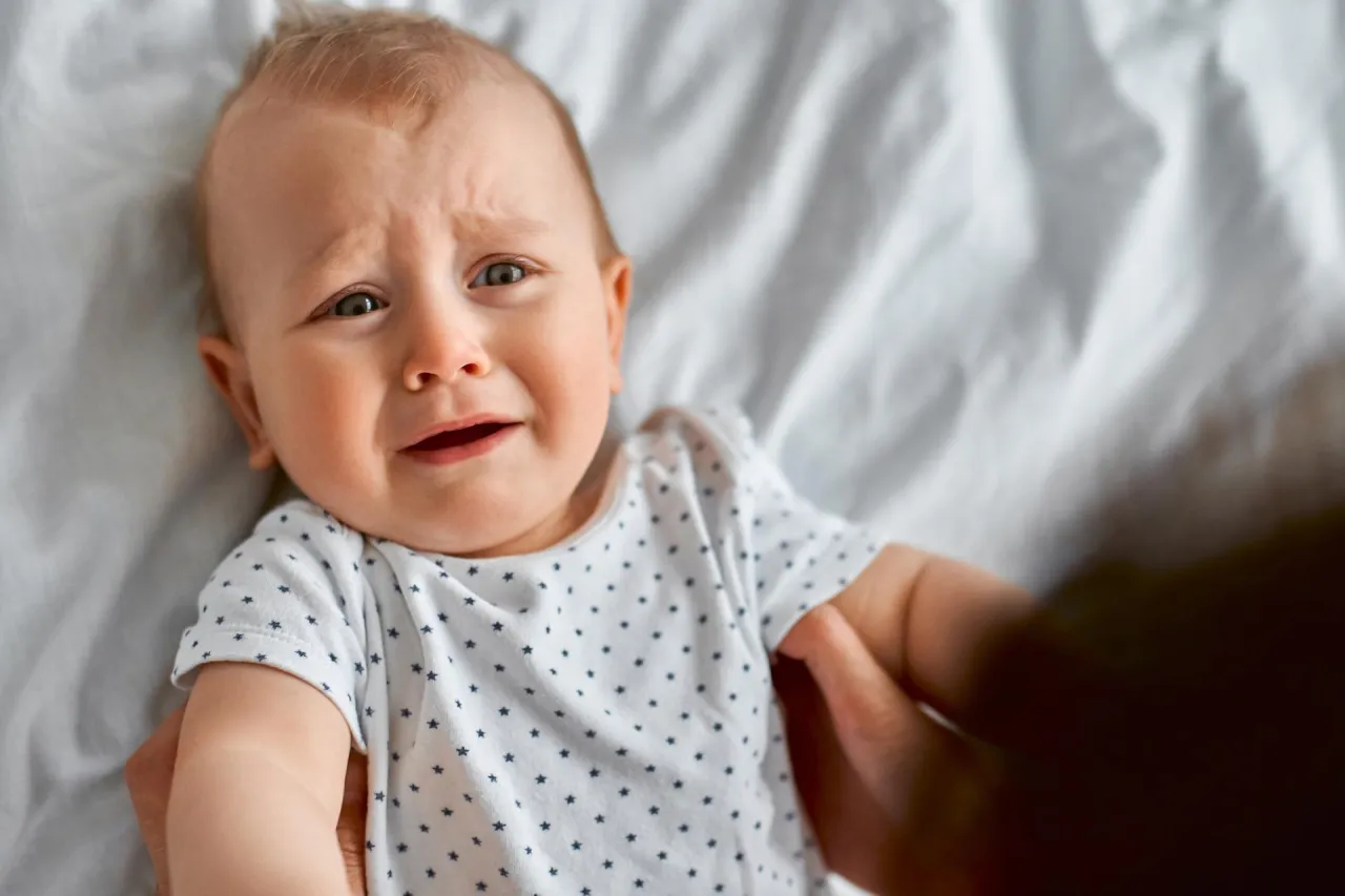 Zdjęcie Biegunka u niemowlaka objawy – jak rozpoznać niebezpieczne symptomy