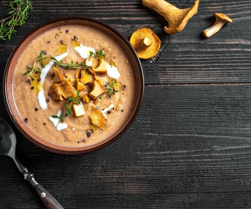 Zdjęcie Co dodać do zupy grzybowej? Sekrety smaku i ratunek dla dania!
