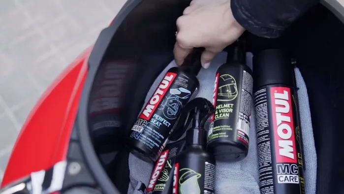 Zdjęcie Motul wiki - historia, produkty i znaczenie w przemyśle smarów