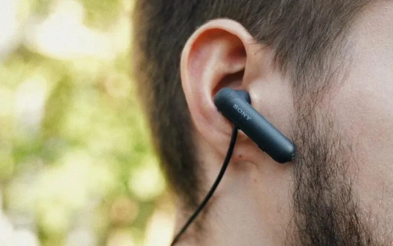 Zdjęcie Jak sparować słuchawki Bluetooth? Prosty przewodnik krok po kroku