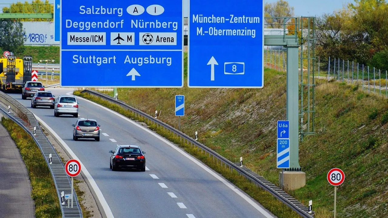 Zdjęcie Ile na autostradzie w Niemczech? Odkryj zasady prędkości i bezpieczeństwa