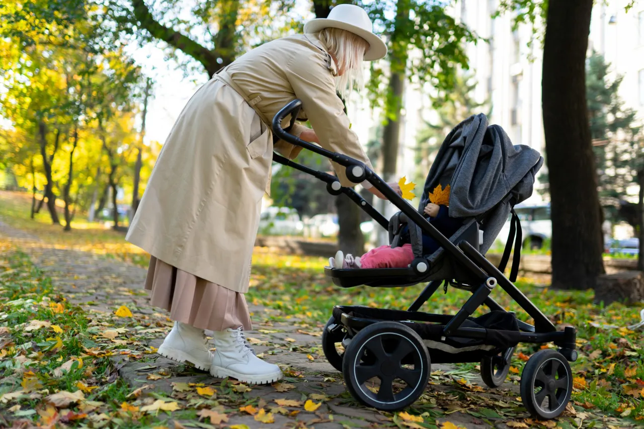 Zdjęcie Kiedy nie wychodzić z niemowlakiem na spacer? Bezpieczeństwo i komfort dziecka