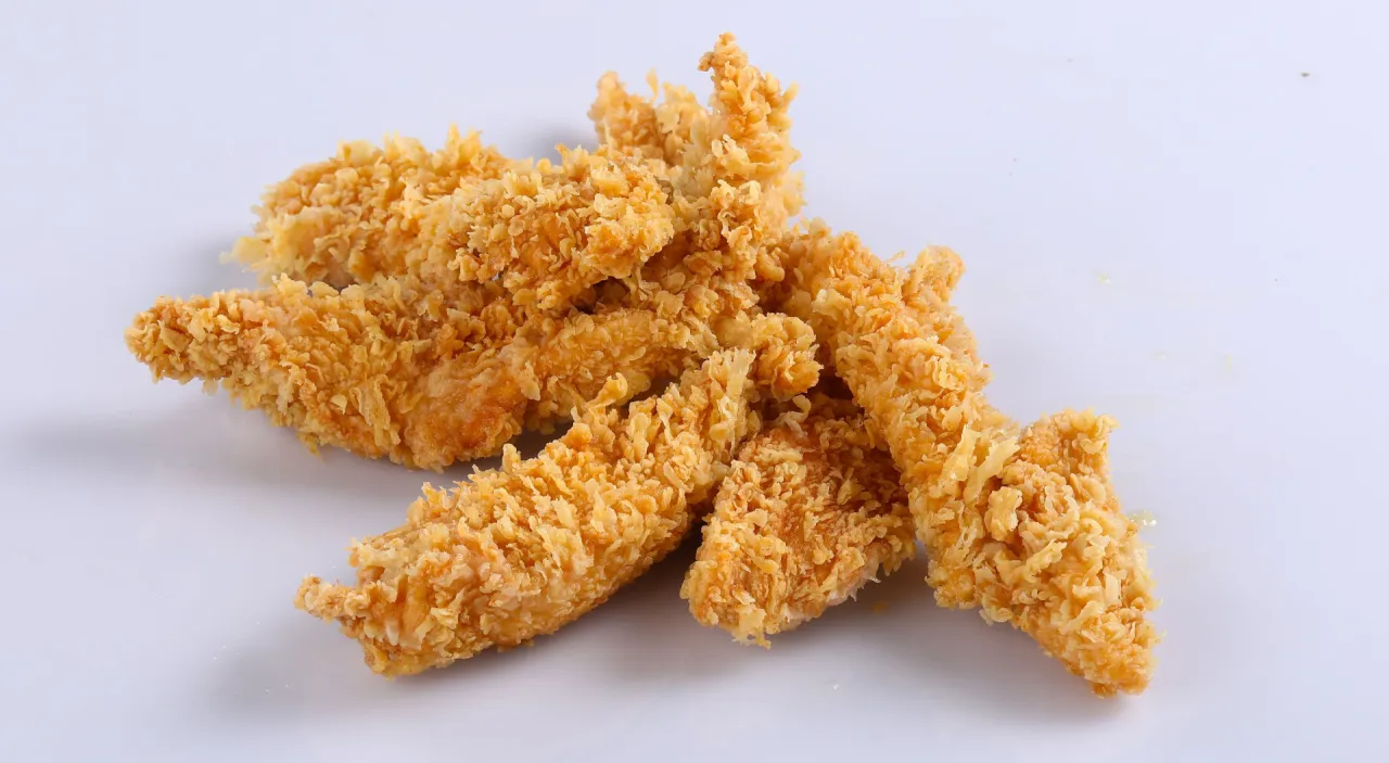 Zdjęcie Jak z KFC stripsy - łatwy przepis na chrupiące kurczakowe paski