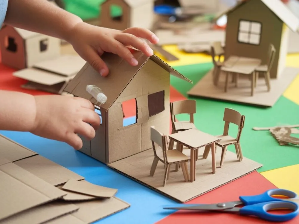 Zdjęcie Kartonowe mebelki dla lalek: Praktyczny przewodnik DIY krok po kroku